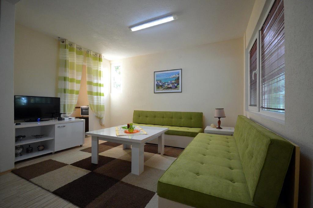 Karali Apartments Лагадин Экстерьер фото