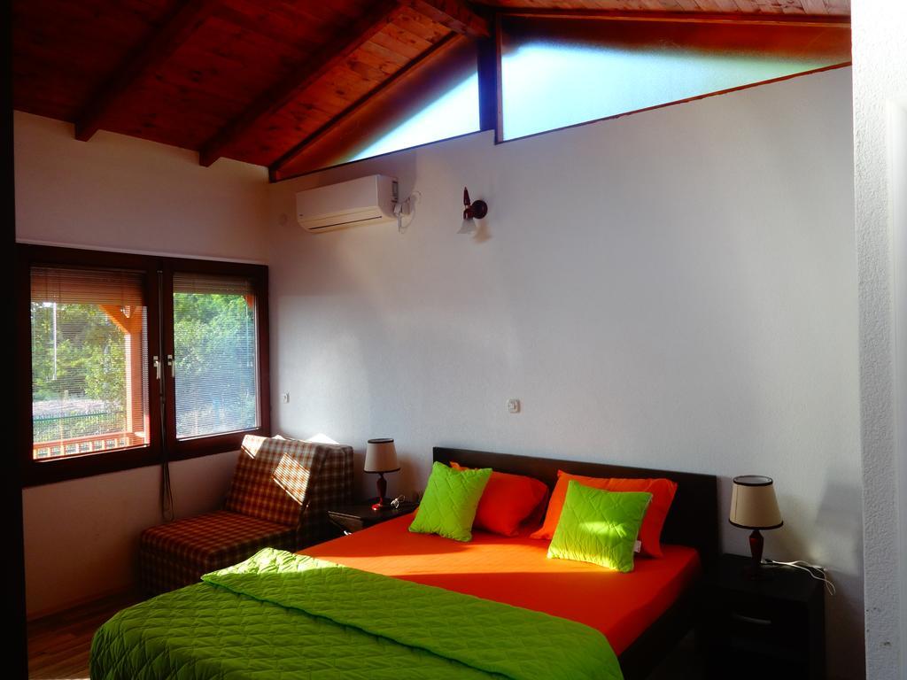 Karali Apartments Лагадин Экстерьер фото