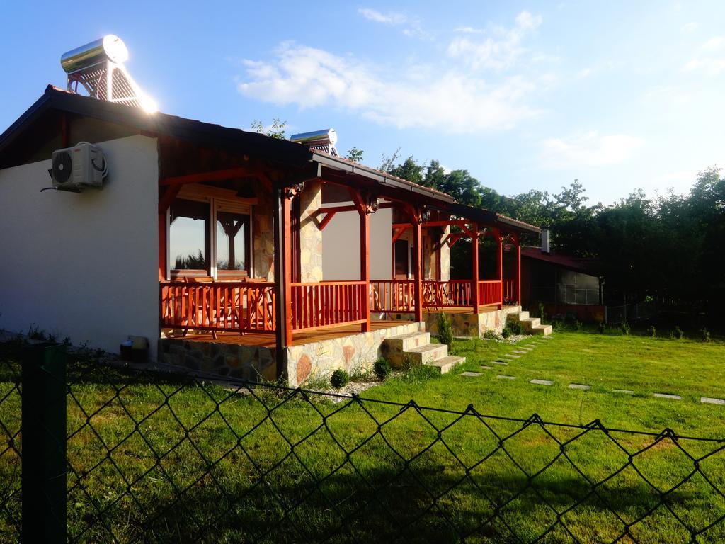 Karali Apartments Лагадин Экстерьер фото