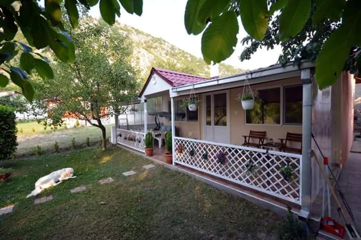 Karali Apartments Лагадин Экстерьер фото
